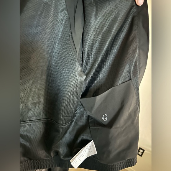 Figs scrubs jacket - Picture 5 of 6